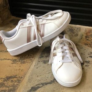 GUC womens adidas ortholite float tennis shoes.  Sz 8